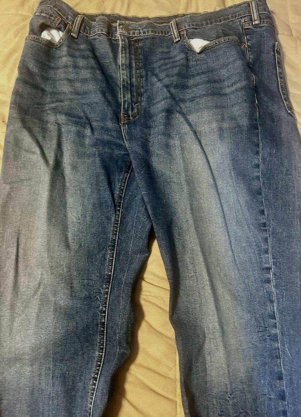 Men’s Levi’s Jeans 541  size 42-32